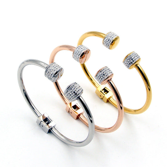 [Glow Muse] Bracelet ajouré en diamants Cartier