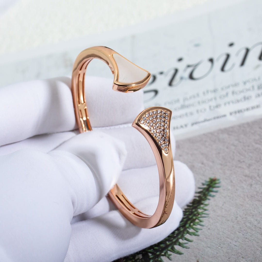 [⭐Glow Muse ]DREAM BRACELET OPEN PINK GOLD MOP DIAMOND
