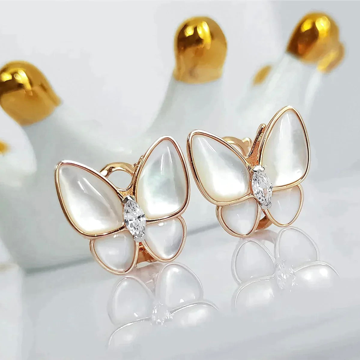 [Glow Muse]BOUCLES D'OREILLES MOP PAPILLON DIAMANT