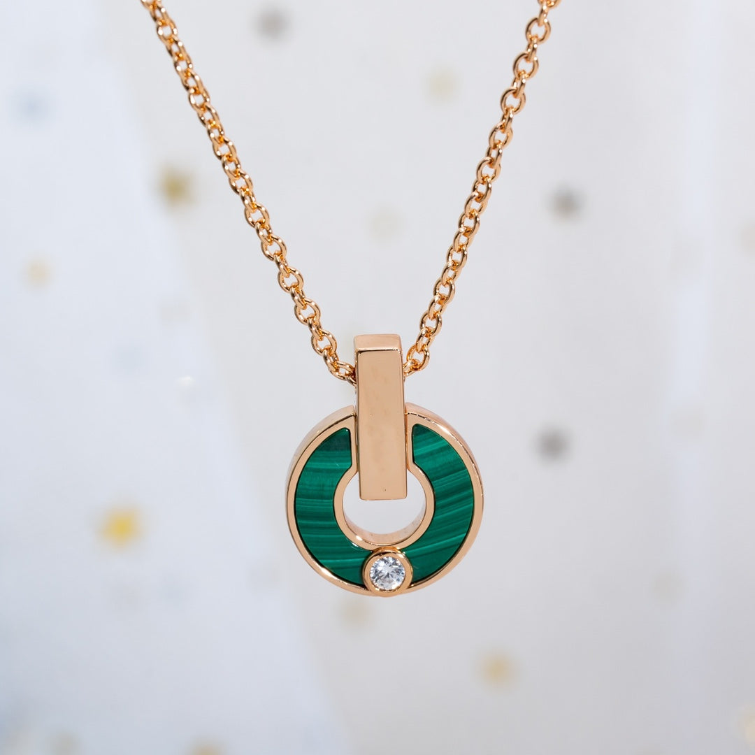 [⭐Glow Muse ]GARI NECKLACE PINK GOLD MALACHITE