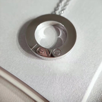 {
  "Glow Muse": "Glow Muse",
  "LOVE NECKLACE ADJUSTABLE SILVER": "COLLIER LOVE RÉGLABLE ARGENT"
}