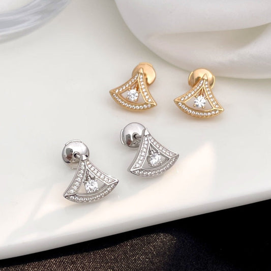 [⭐Glow Muse ]DREAM MINI DIAMOND STUD EARRINGS