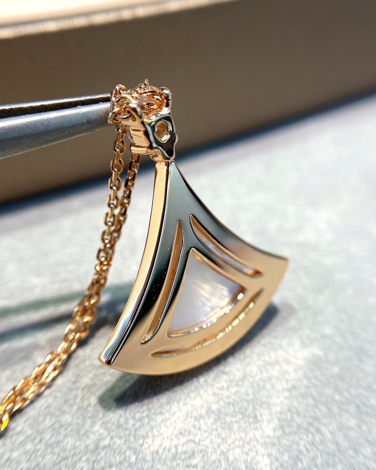[⭐Glow Muse ]DREAM MOP DIAMOND PAVED PINK GOLD NECKLACE