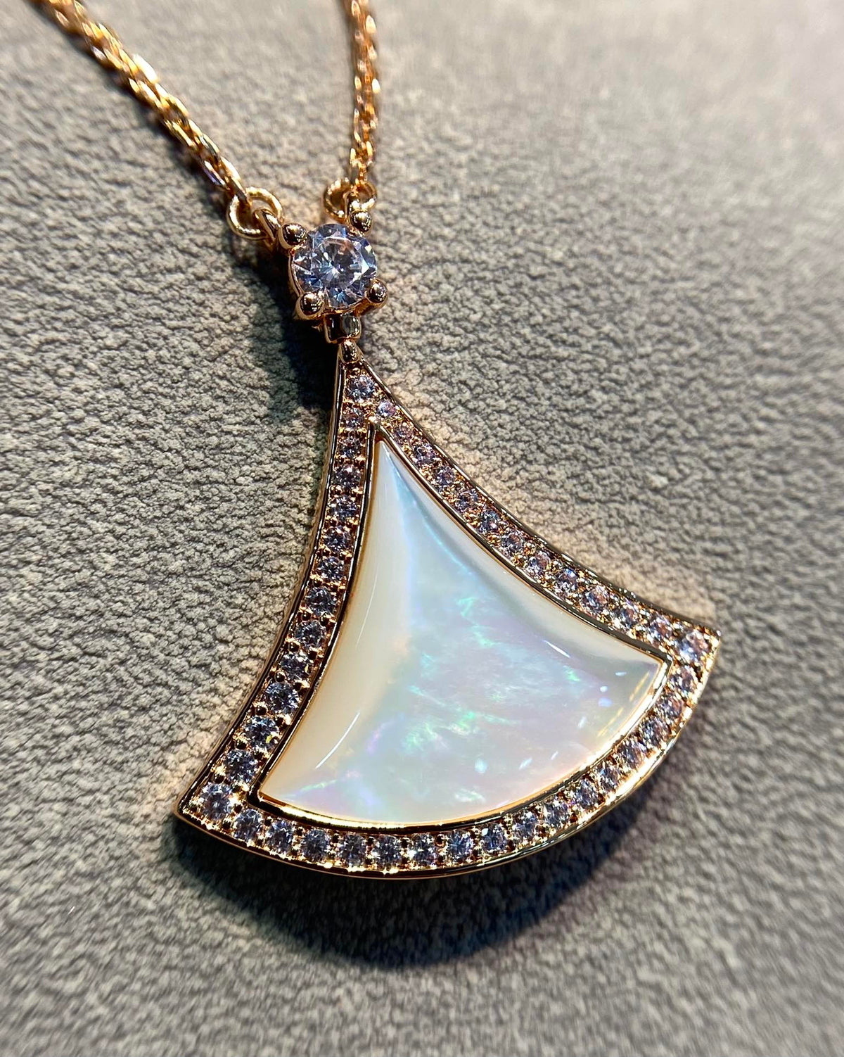 [⭐Glow Muse ]DREAM MOP DIAMOND PAVED PINK GOLD NECKLACE