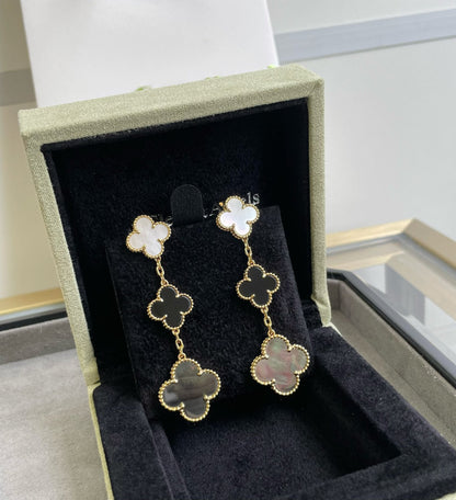 [Glow Muse] BOUCLES D'OREILLES CLOVER 3 MOTIFS NACRE ONYX NACRE FONCÉE OR ROSE