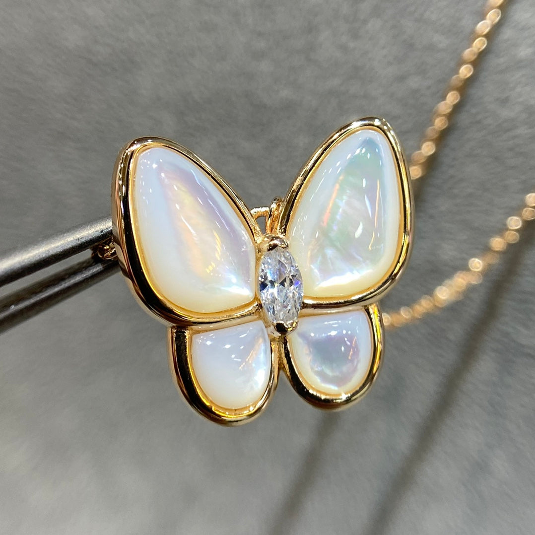 [Glow Muse]COLLIER DIAMANT PAPILLON
