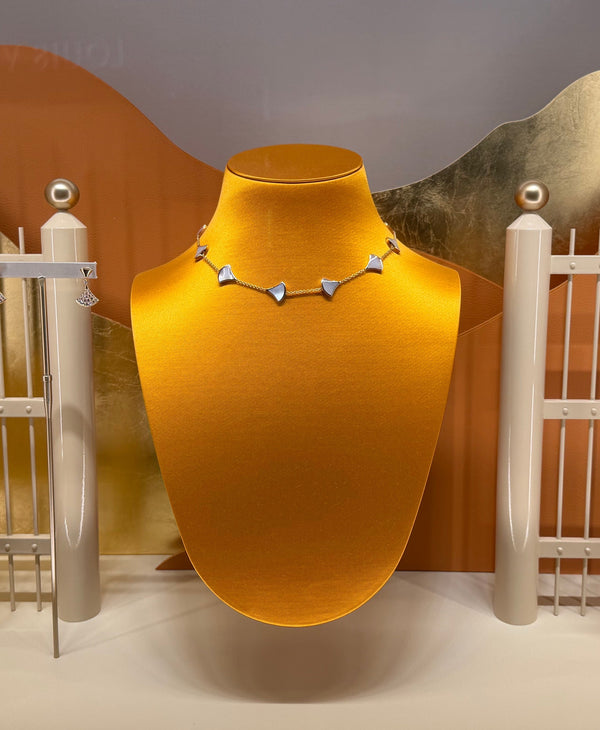 [⭐Glow Muse]NOUVEAUTÉ : ROBE DIX FLEURS ET COLLIER DORÉ