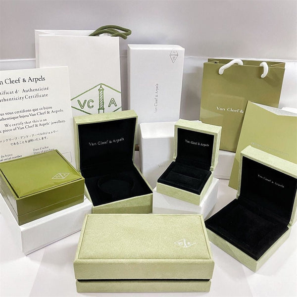 BOÎTE ET SAC CADEAU POUR COLLIER, BRACELET ET BAGUE VA CLOVER