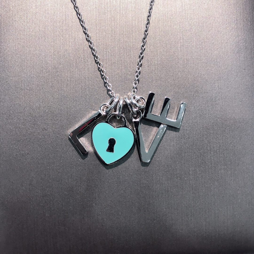 [Glow Muse ]COLLAR LOVE PLATA NECKLACE