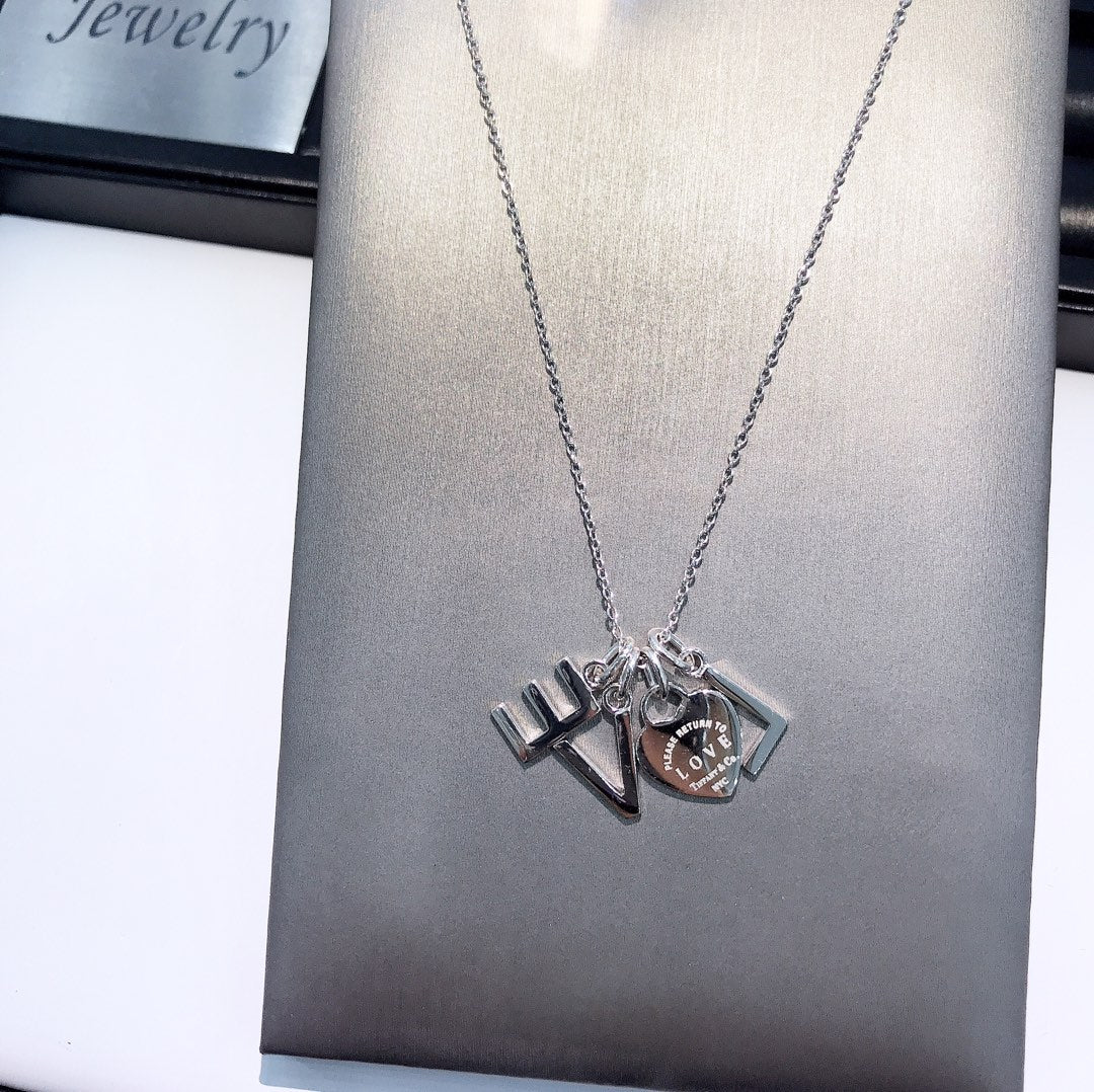 [Glow Muse ]COLLAR LOVE PLATA NECKLACE
